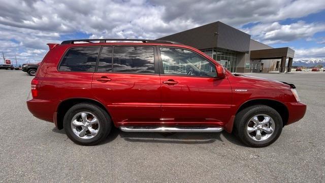 used 2001 Toyota Highlander car, priced at $5,884