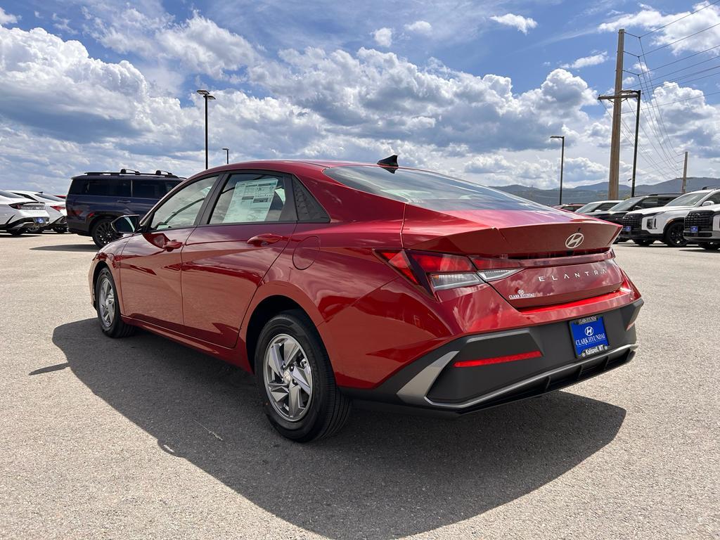 new 2025 Hyundai Elantra car