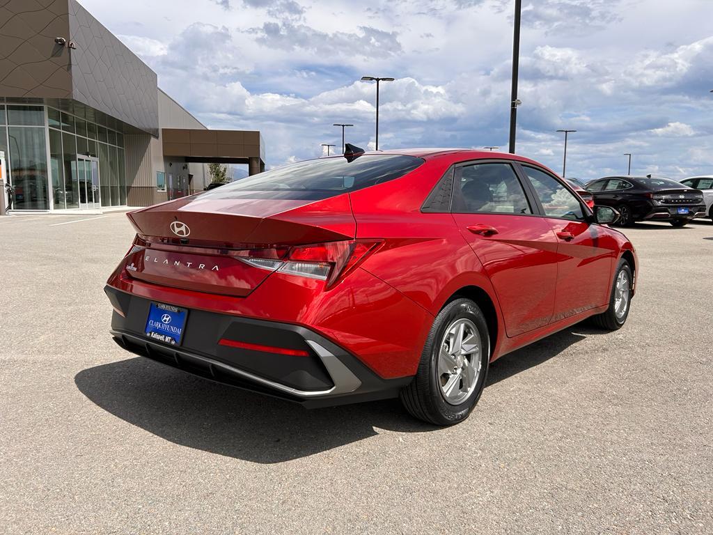 new 2025 Hyundai Elantra car