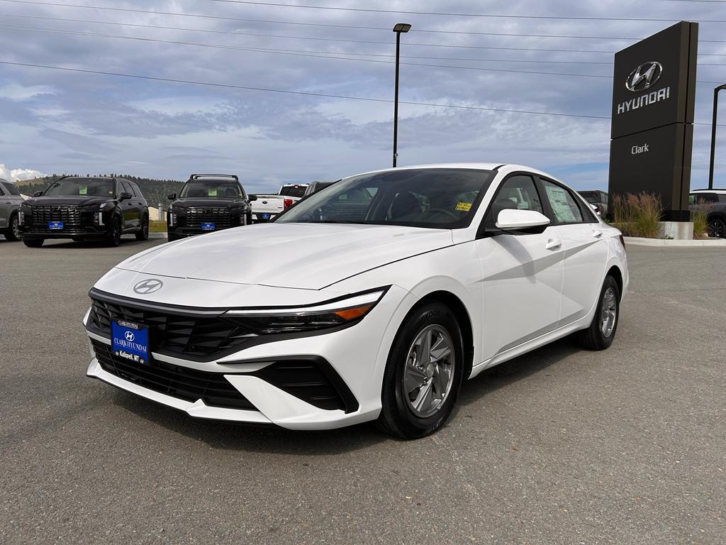 new 2025 Hyundai Elantra car