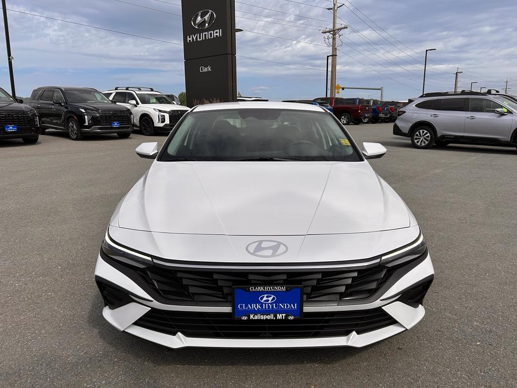new 2025 Hyundai Elantra car