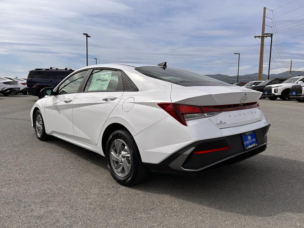 new 2025 Hyundai Elantra car