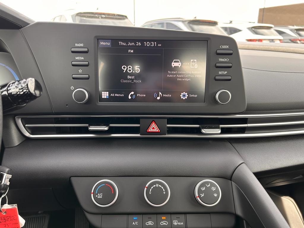 new 2025 Hyundai Elantra car