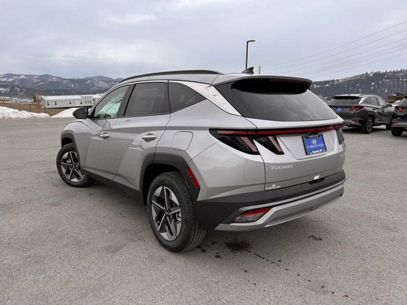 new 2025 Hyundai TUCSON Hybrid car, priced at $37,527