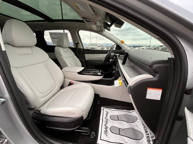 new 2025 Hyundai TUCSON Hybrid car, priced at $37,527