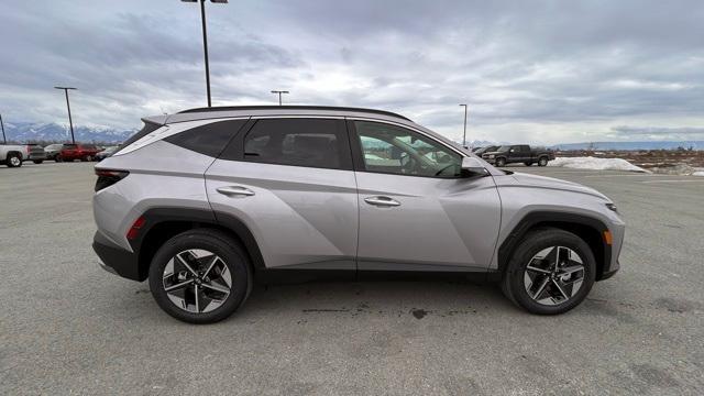 new 2025 Hyundai TUCSON Hybrid car, priced at $37,527