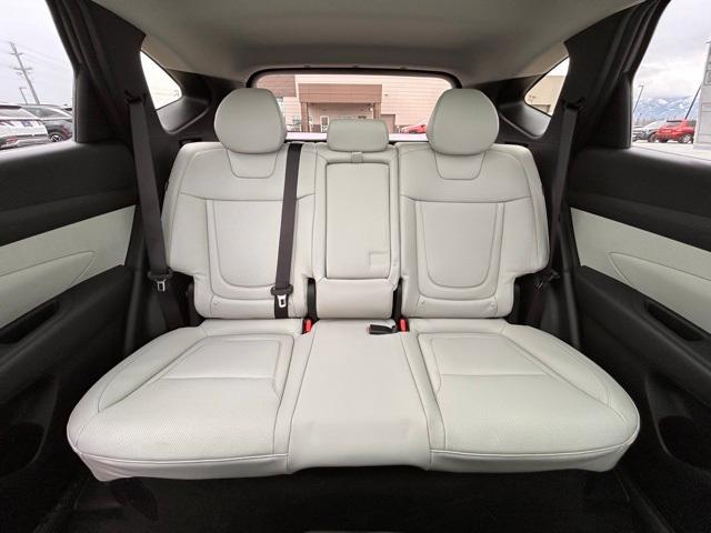 new 2025 Hyundai TUCSON Hybrid car, priced at $37,527
