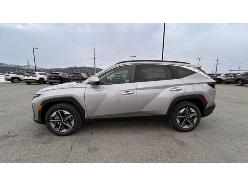 new 2025 Hyundai TUCSON Hybrid car, priced at $37,527