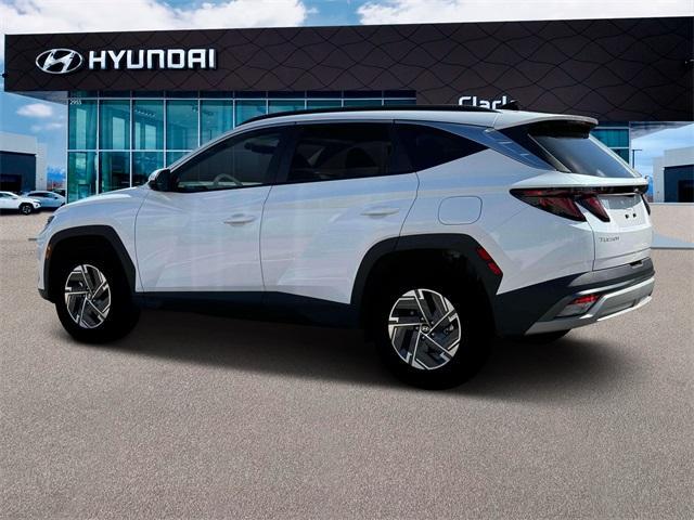new 2025 Hyundai TUCSON Hybrid car