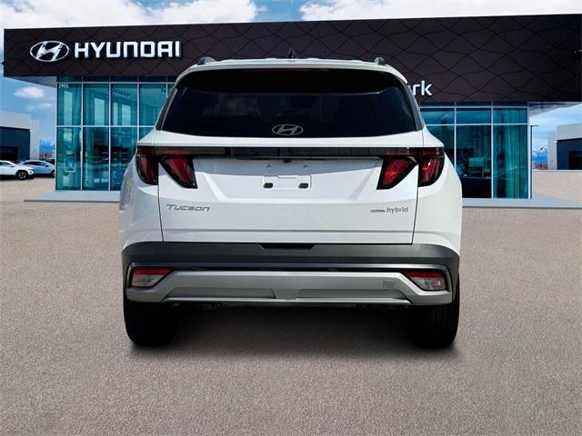 new 2025 Hyundai TUCSON Hybrid car