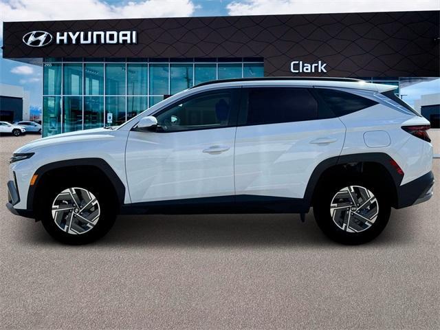 new 2025 Hyundai TUCSON Hybrid car