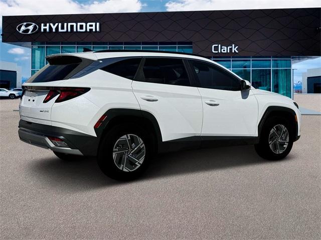 new 2025 Hyundai TUCSON Hybrid car
