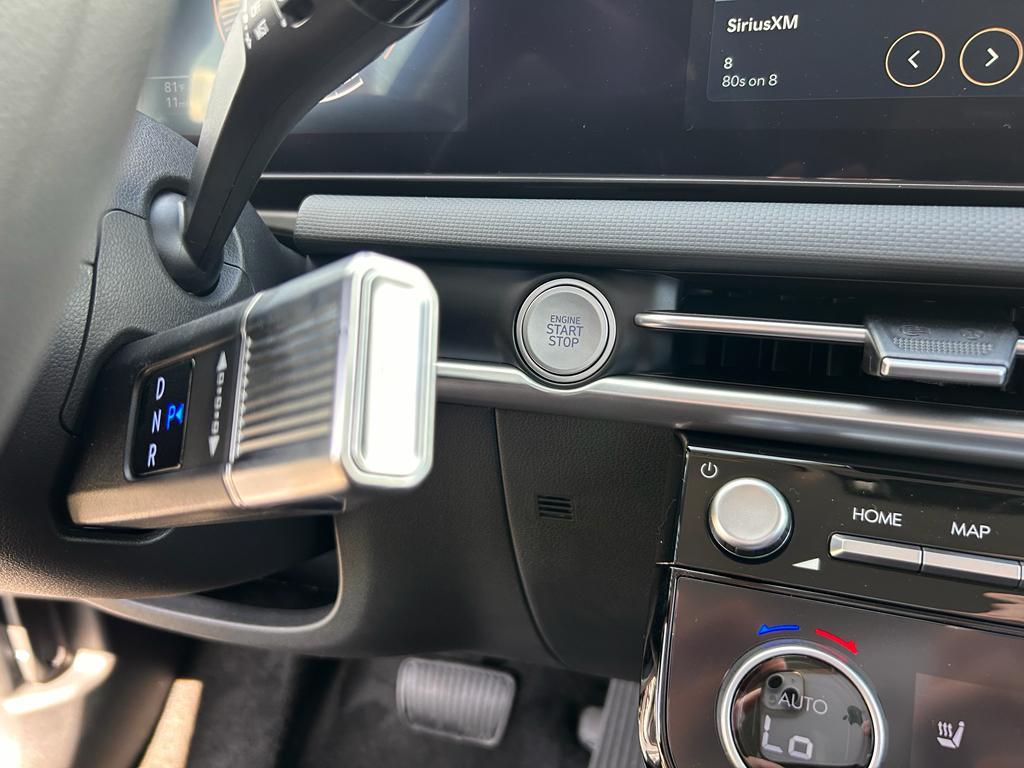 new 2025 Hyundai TUCSON Hybrid car