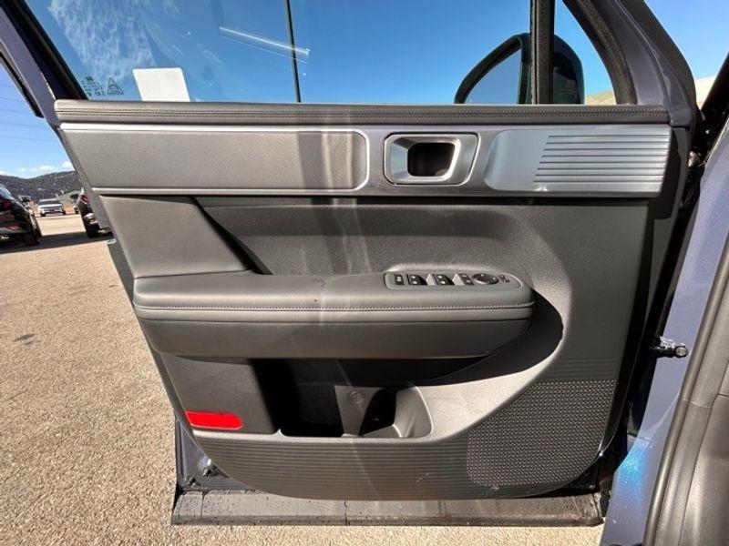 new 2025 Hyundai Santa Fe car, priced at $39,356