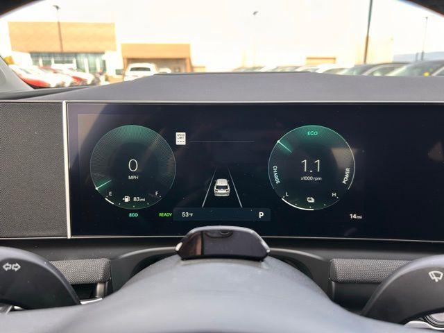 new 2026 Hyundai TUCSON Hybrid car, priced at $40,075