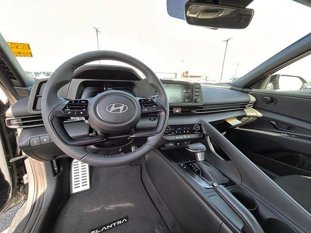new 2025 Hyundai Elantra car, priced at $22,506