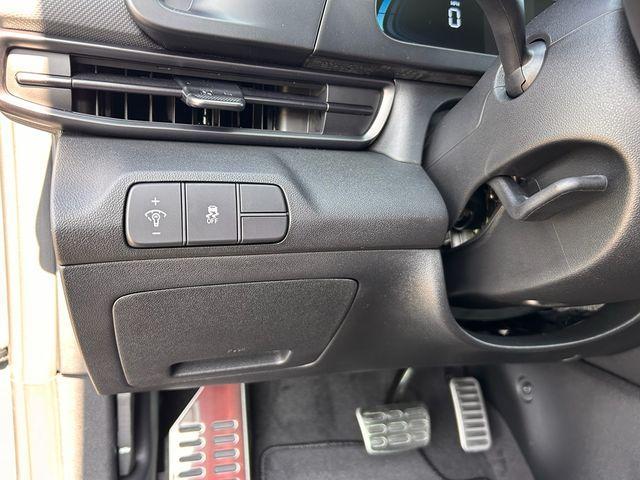 new 2025 Hyundai Elantra car, priced at $22,506