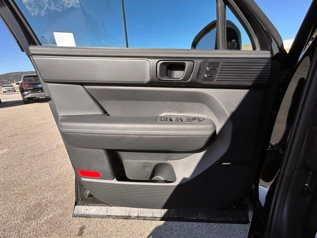 new 2025 Hyundai SANTA FE HEV car, priced at $50,136