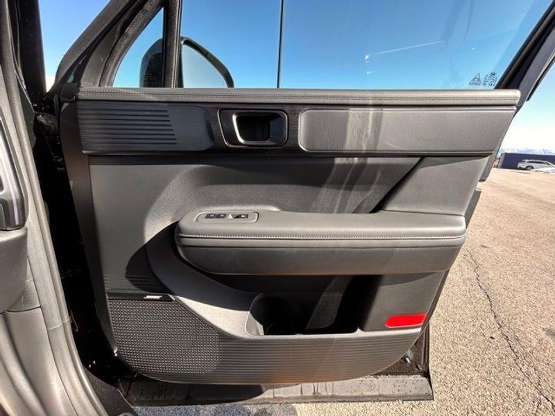 new 2025 Hyundai SANTA FE HEV car, priced at $49,687