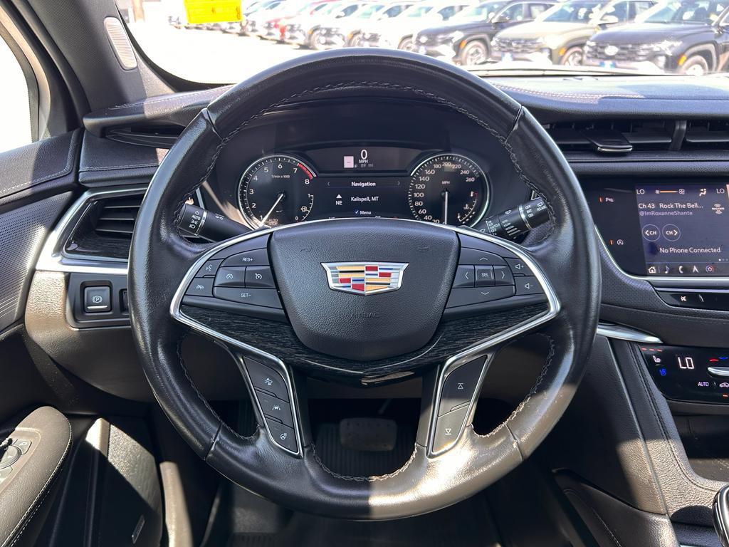 used 2021 Cadillac XT5 car, priced at $35,990