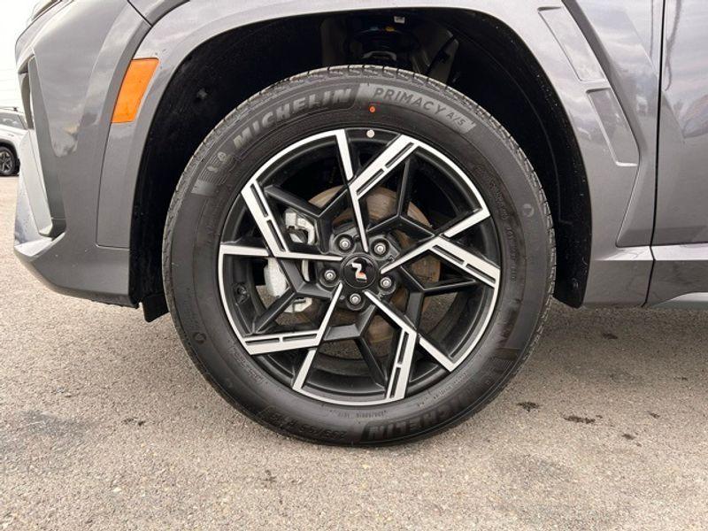 new 2025 Hyundai TUCSON Hybrid car, priced at $39,226