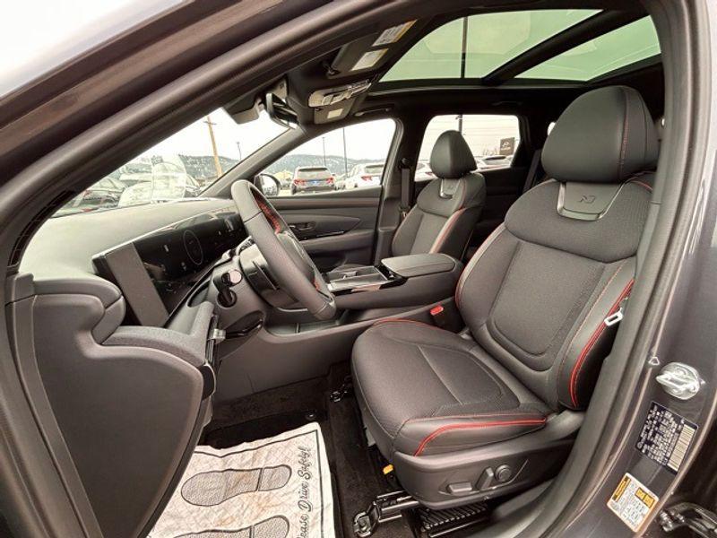 new 2025 Hyundai TUCSON Hybrid car, priced at $39,226