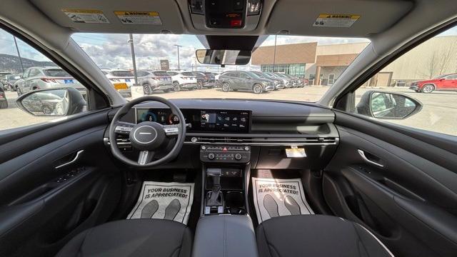 new 2025 Hyundai Tucson car, priced at $31,475