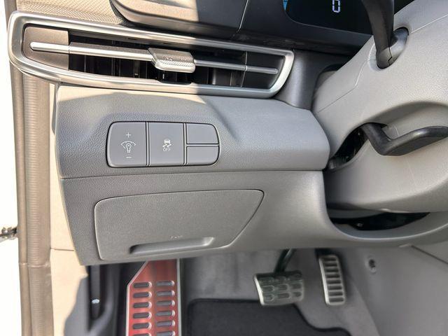 new 2025 Hyundai Elantra car, priced at $23,001