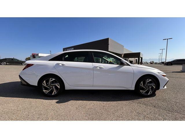 new 2025 Hyundai Elantra car, priced at $23,001