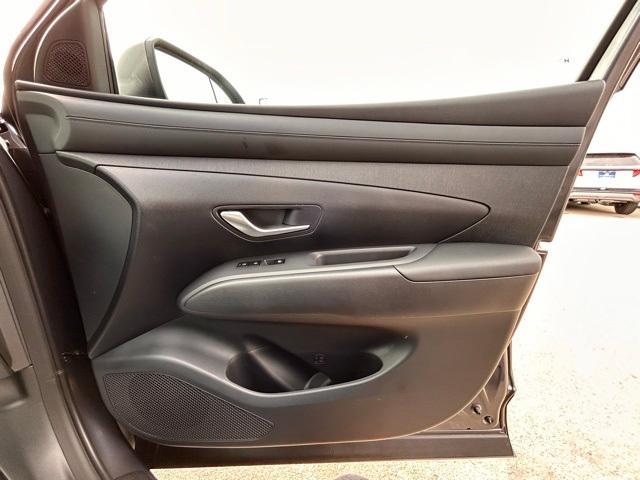 new 2025 Hyundai TUCSON Hybrid car, priced at $37,466