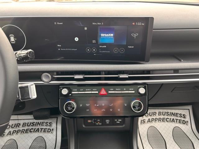 new 2025 Hyundai TUCSON Hybrid car, priced at $37,466