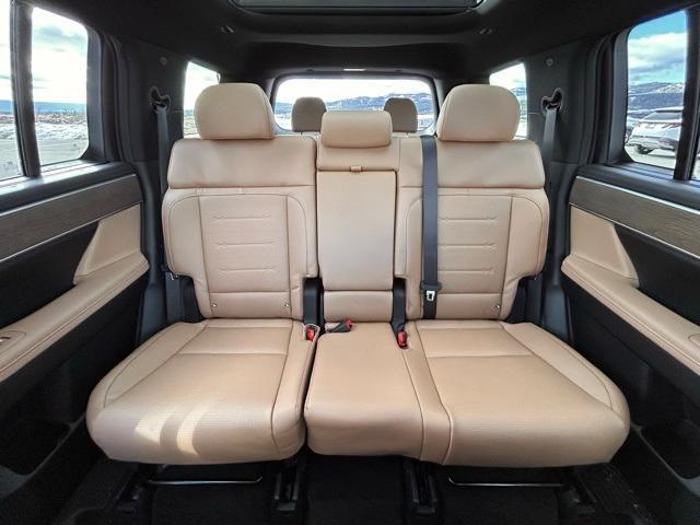new 2025 Hyundai Santa Fe car, priced at $45,191