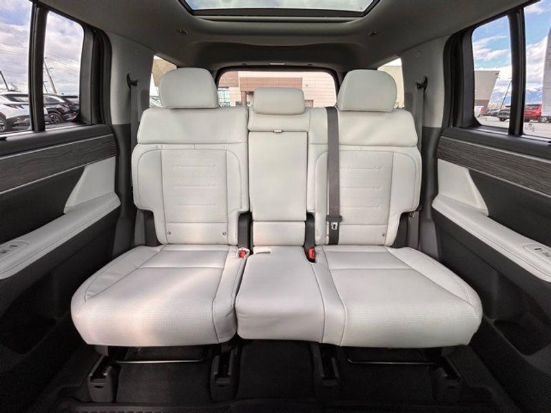 new 2025 Hyundai SANTA FE HEV car, priced at $47,389