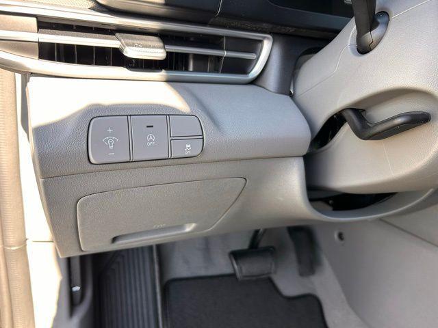 new 2025 Hyundai Elantra car, priced at $21,701