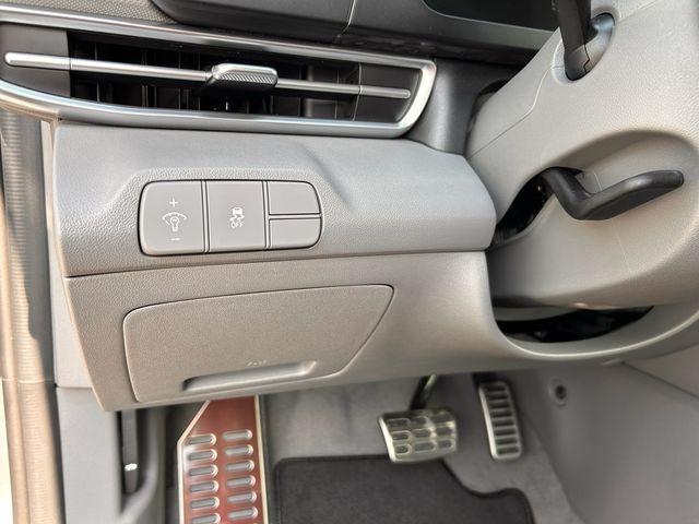 new 2025 Hyundai Elantra car, priced at $22,532