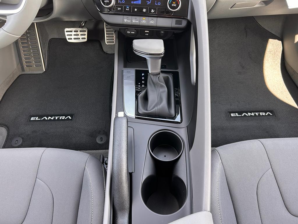 new 2025 Hyundai Elantra car, priced at $24,283