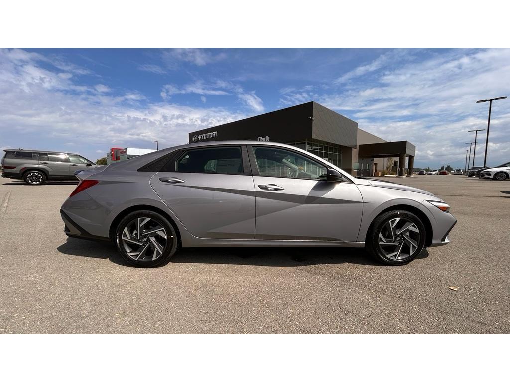 new 2025 Hyundai Elantra car, priced at $24,283