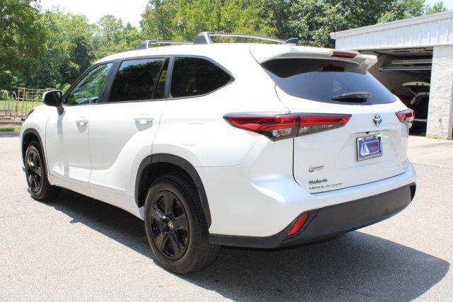 used 2023 Toyota Highlander Hybrid car, priced at $36,987