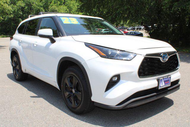 used 2023 Toyota Highlander Hybrid car, priced at $36,987