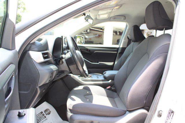 used 2023 Toyota Highlander Hybrid car, priced at $36,987