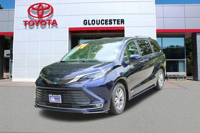 used 2021 Toyota Sienna car, priced at $33,987
