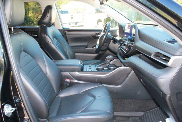 used 2023 Toyota Highlander Hybrid car, priced at $35,750