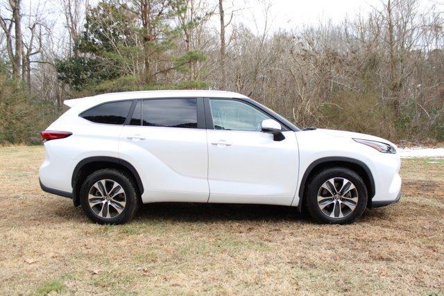 used 2023 Toyota Highlander car, priced at $36,987