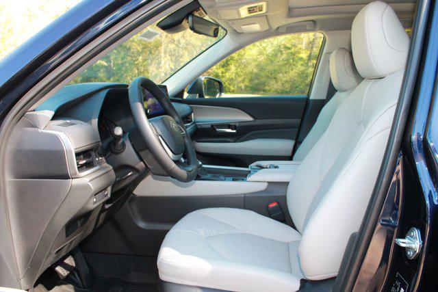 new 2026 Toyota Grand Highlander Hybrid car, priced at $52,153