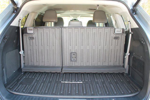 used 2023 Toyota Highlander car, priced at $34,787