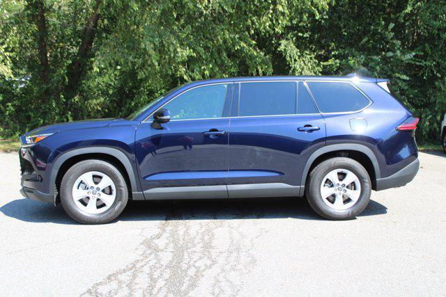 used 2025 Toyota Highlander car, priced at $42,987