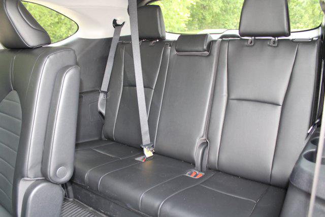 used 2022 Toyota Highlander Hybrid car, priced at $37,987