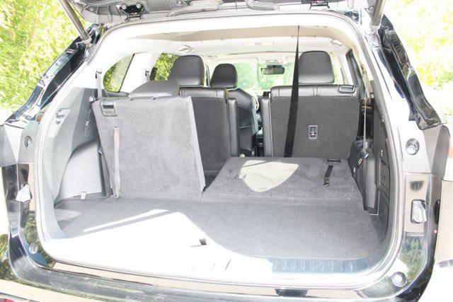 used 2023 Toyota Highlander car, priced at $36,987