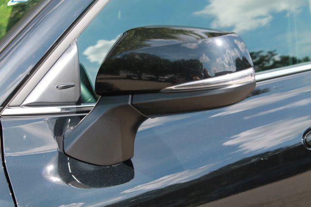 used 2023 Toyota Highlander car, priced at $36,987