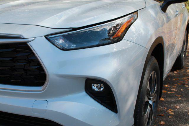 new 2026 Toyota Highlander car, priced at $45,221